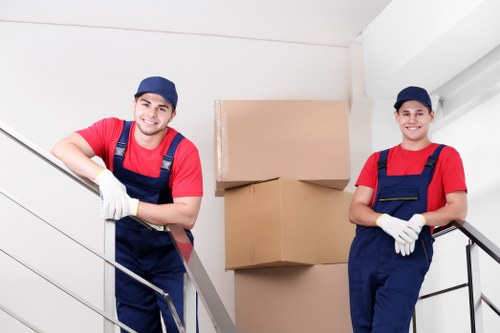 Organized storage units suitable for households and businesses in Maidavale
